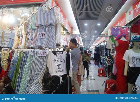 wholesale clothing in shenzhen